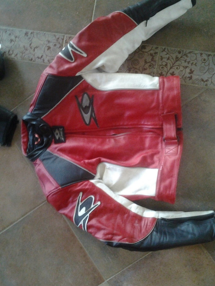 femme, ensemble en cuir pour moto