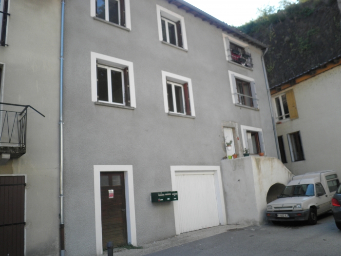 appart à louer ds maison de village