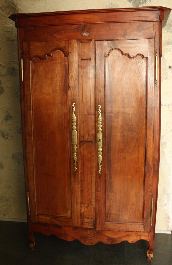 ARMOIRE
