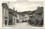 Carte postale ancienne - LABEGUDE (07) Source Saint-Victorin et route du Puy