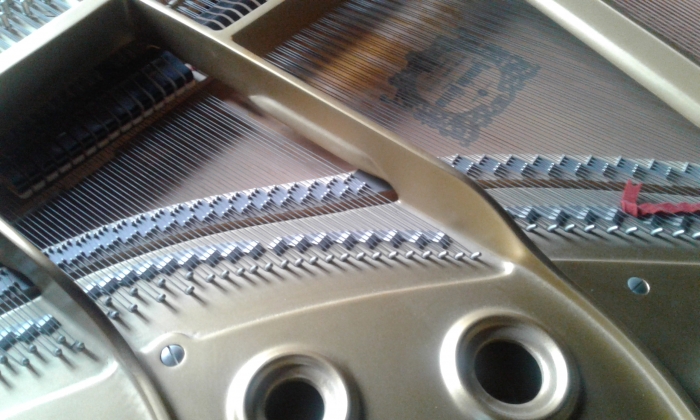 Photo Piano demi queue C5 Yamaha 560