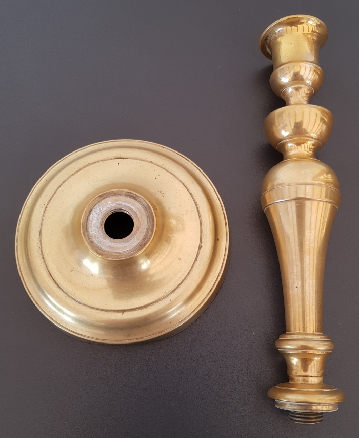 Photo Bougeoir chandelier en laiton - hauteur : 25.5cm 295