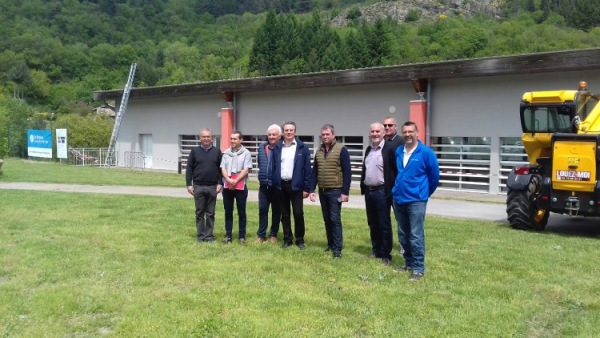 Mise en place panneaux photovoltaïques gymnase Mo