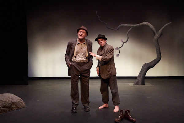 THÉÂTRE LES QUINCONCES 2026 : « EN ATTENDANT GO