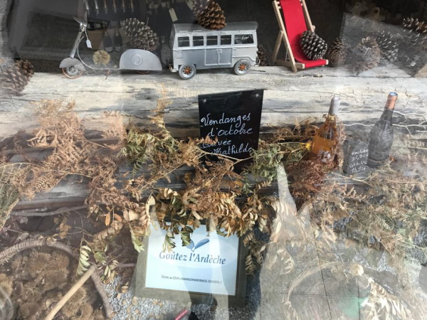 vitrine décorative privas 2020