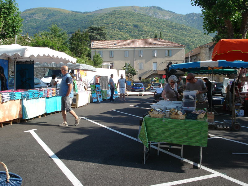 Marché - Montpezat-sous-Bauzon