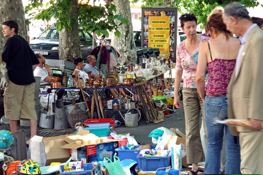 Marché aux puces mensuel - Privas
