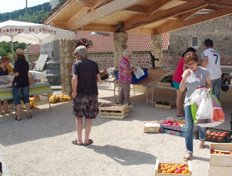 Marché de produits Locaux - Cros-de-Géorand
