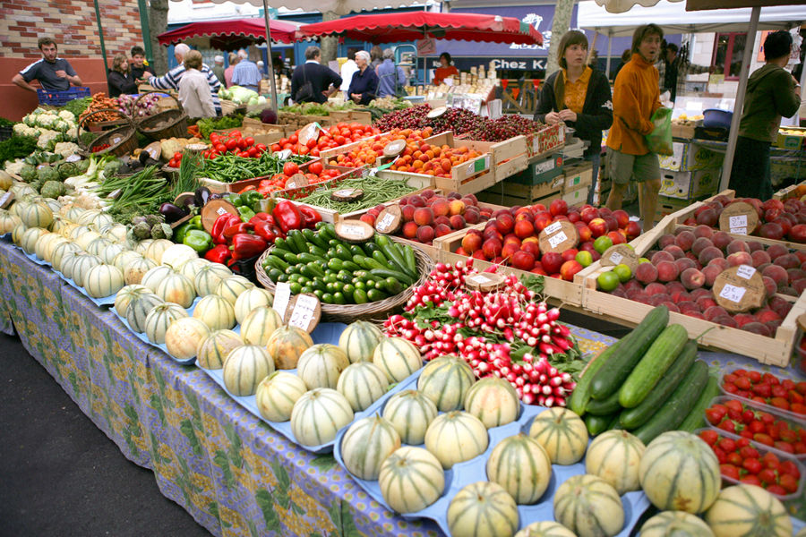Marché des produceurs locaux à Lagorce - Lagorce