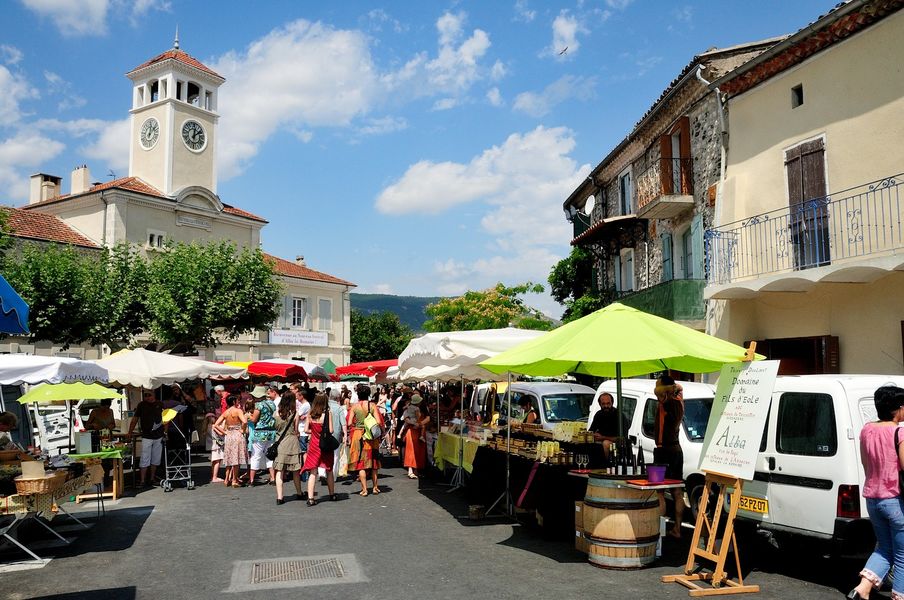 Marché hebdomadaire - Alba-la-Romaine