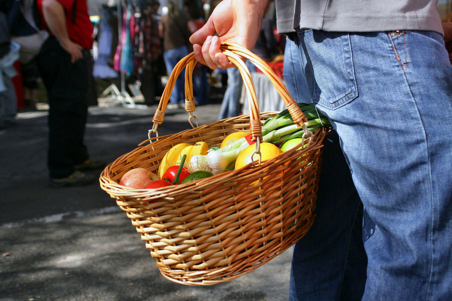 Marché hebdomadaire - Saint-Alban-d'Ay