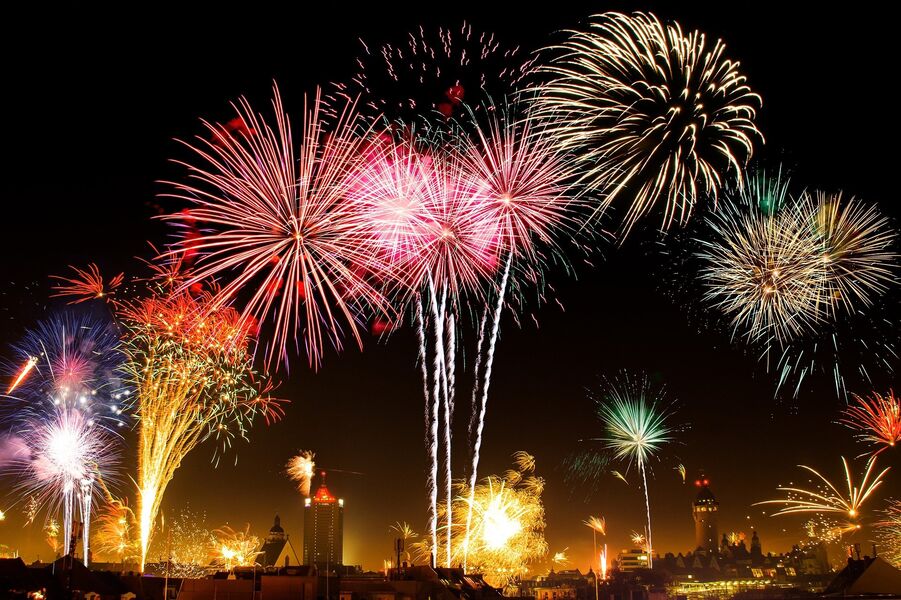 Retraite au flambeau, bal et feu d'artifice - Désaignes