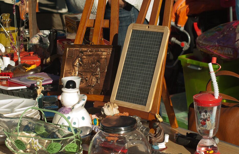 Vide grenier mensuel de Bourg - Bourg-Saint-Andéol
